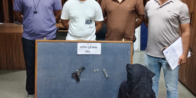 नांदेडमध्ये ऑपरेशन क्रॅकडाऊन अंतर्गत मोठी कारवाई गावठी पिस्तूल व जिवंत काडतुसांसह एकाला अटक