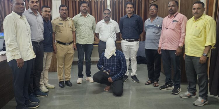 खुनाच्या गुन्ह्यातील फरार आरोपीला ७ वर्षांनंतर बेड्या नांदेड स्थानिक गुन्हे शाखेची मोठी कारवाई