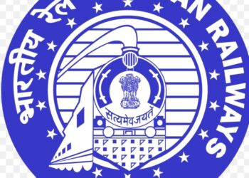 रेल्वे प्रवाशांसाठी महत्त्वाची सूचना दौंड-मनमाड दुहेरीकरणाच्या कामामुळे अनेक गाड्यांच्या मार्गात बदल