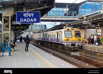 रेल्वे प्रवाशांसाठी महत्त्वाची बातमी बल्लारशाह CSMT एक्सप्रेस महिनाभर दादर पर्यंतच धावणार