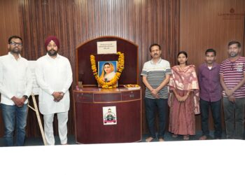 अहिल्यादेवी होळकर यांच्या जयंतीनिमित्त नांदेड मनपात अभिवादन
