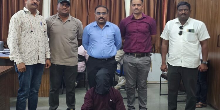 मोक्का अंतर्गत फरार असलेला आरोपी स्थानिक गुन्हे शाखेच्या जाळ्यात एलसीबीची धडक कारवाई