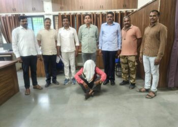 सार्वजनिक बांधकाम विभागाच्या अभियंत्यास खंडणी मागणाऱ्या तिघांच्या मुसक्या आवळल्या नांदेड स्थानिक गुन्हे शाखेची धडक कारवाई