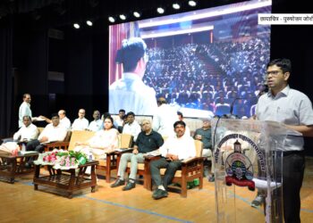 जिल्हाधिकारी राहुल कर्डिले यांचे प्रतिपादन नांदेडमध्ये&nbsp; आरोग्यदूत प्रशिक्षक कार्यशाळेचे उत्साहात उद्घाटन