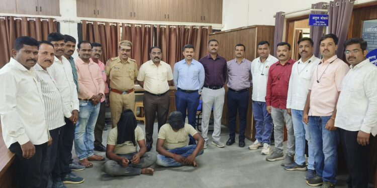 सोनखेड येथील मोरगे पेट्रोल पंपावरील खून प्रकरणातील आरोपींना स्थानिक गुन्हे शाखेने ठोकल्या बेड्या अवघ्या काही तासांतच कारवाई