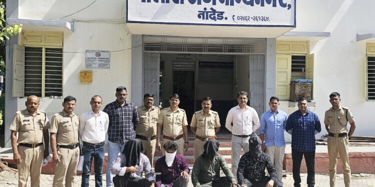 भाग्यनगर आणि रामतीर्थ पोलिसांकडून जबरी चोरीचे गुन्हे उघड ५ लाख १५ हजार ५०० रुपयांच्या मुद्देमालासह आरोपी जेरबंद
