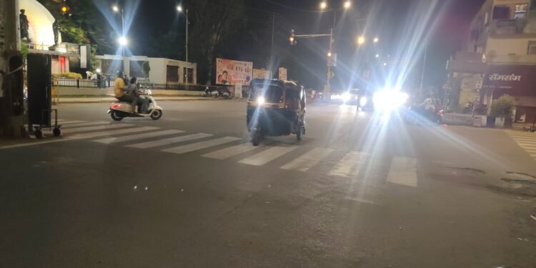 अबिनाश कुमार सरांच्या बदलीनंतर नांदेडच्या रात्री बदलल्या साडेदहानंतरची ती कडक शिस्त गायब ११ वाजले तरी रस्त्यांवर शुकशुकाट