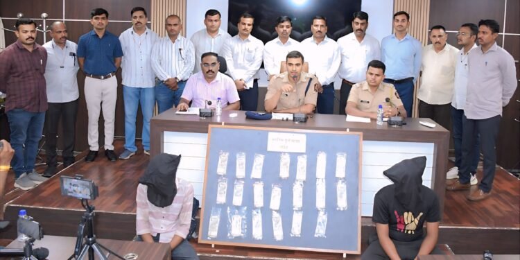 पोटच्या मुलानेच रचला घरफोडीचा कट मैत्रिणीच्या मदतीने घरातील ९ लाख ७० हजार लुटले, नांदेड पोलिसांची ४८ तासांत मोठी कारवाई