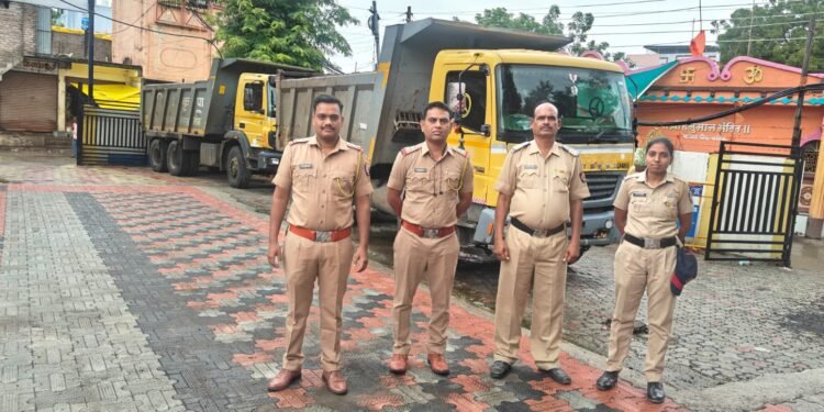 हिमायतनगर पोलिसांची वाळू माफियांच्या मुसक्या आवळल्या
