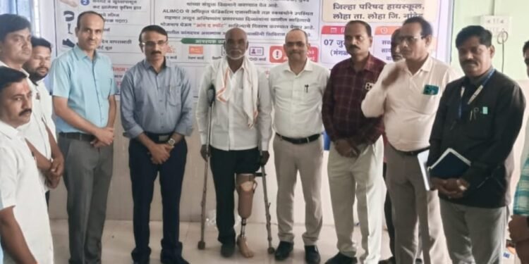 मुख्य कार्यकारी अधिकारी महेश पाटील यांचे आवाहन लोहा तालुक्यातील धानोरा व पिंपळगाव ढगे येथे गृहभेटींची पाहणी