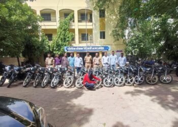 नांदेडमध्ये पोलीस ठाणे शिवाजीनगर पोलिसांची मोठी कारवाई तब्बल १५ मोटारसायकली जप्त ७ लाखांपेक्षा अधिकचा मुद्देमाल हस्तगत