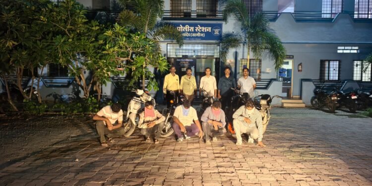 जुगार अड्ड्यावर धाड टाकून ५ लाख २ हजार ७२० रुपयांचा मुद्देमाल जप्त ७ जणांवर गुन्हा दाखल