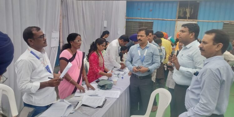 नांदेड दक्षिणमध्ये निवडणूक प्रशासनाचा ॲक्शन मोड गुरुद्वारा व दरबार मस्जिद परिसरातील SIR शिबिरांना मतदारांचा उदंड प्रतिसाद