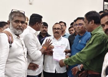 नांदेड च्या पत्रकारांच्या लढ्याला यश पुढील डीपीडीसी बैठकीत पत्रकारांना प्रवेश मिळणारपालकमंत्री अतुल सावे यांचे आश्वासन