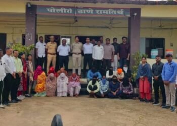 नरशी येथील लॉजवर चालणाऱ्या कुंटणखान्यावर नांदेड पोलिसांचा छापा ७ महिलांची सुटका १० आरोपींना अटक