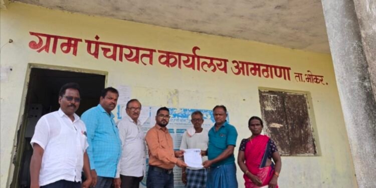 मतदार यादी त्रुटीमुक्त करण्यासाठी भोकर प्रशासनाचा ॲक्शन प्लॅन तहसीलदार विनोद गुंडमवार थेट बांधावर