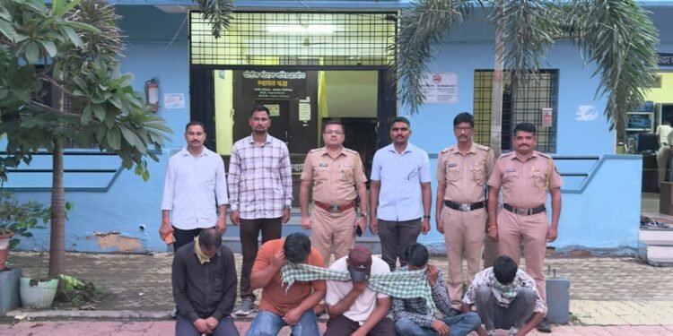 मास रेड मोहिमेत ६१ गुन्हे दाखल ७३ आरोपींवर कारवाई तर लाखो रुपयांचा मुद्देमाल जप्त