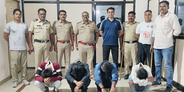 नांदेड पोलीस अ‍ॅक्शन मोडवर मध्यरात्री कॉम्बिंग ऑपरेशन राबवून सराईत गुन्हेगारांचे कंबरडे मोडले