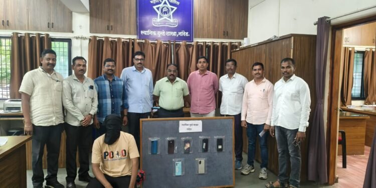 स्थानिक गुन्हे शाखेची मोठी कारवाई चोरट्याकडून १.२४ लाखांचा मुद्देमाल जप्त तर तलवारी आणि खंजीर बाळगणारा तरुण अटकेत