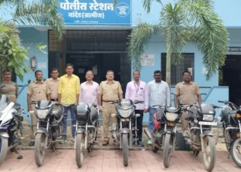 कर्णकर्कश सायलेन्सर अन् सुसाट वाहने नांदेड ग्रामीण पोलिसांची ७ दुचाकीस्वारांवर धडक कारवाई