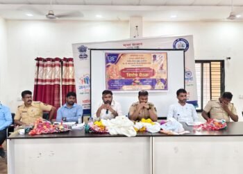 मुखेड येथे गणेशोत्सवाच्या पार्श्वभूमीवर शांतता समितीची विशेष बैठक संपन्न शांततेत व उत्साहात सण साजरा करण्याचे आवाहन