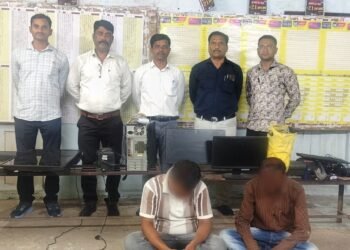 धर्माबाद येथे अवैध जुगार अड्ड्यांवर पोलिसांचा छापा ५ जणांवर गुन्हा दाखल ८१ हजार ७७० रुपयांचा मुद्देमाल जप्त