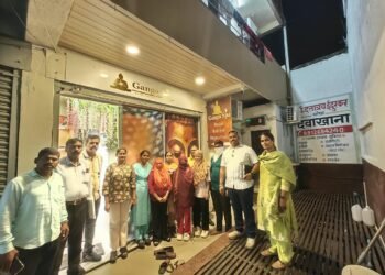 नांदेड मध्ये गंगा स्पा सेंटरवर पोलिसांची धाड