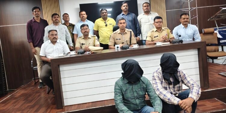 बनावट कागदपत्रांच्या आधारे एकाच जमिनीची परस्पर वारंवार विक्री करून कोट्यवधी रुपयांना गंडा