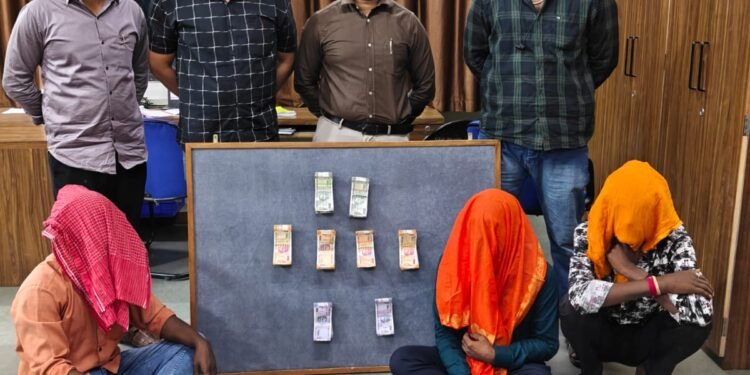 चोरीचा बनाव स्वतःचा ट्रक विकून तक्रार नोंदवणाऱ्या मूळ मालकासह ३ जण ताब्यात