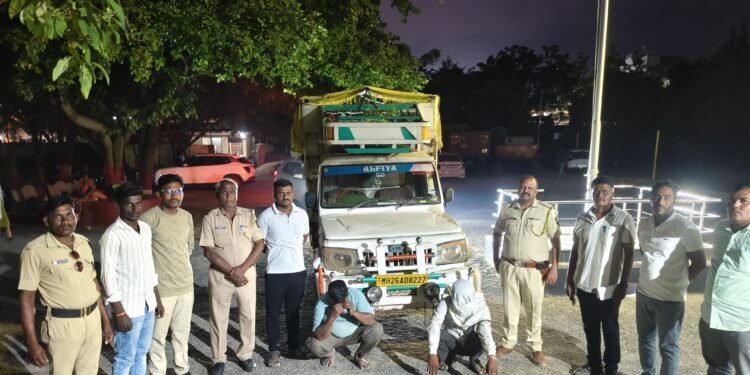 गोवंशाची अवैध व क्रूरपणे वाहतूक करणारा पिकअप जप्त