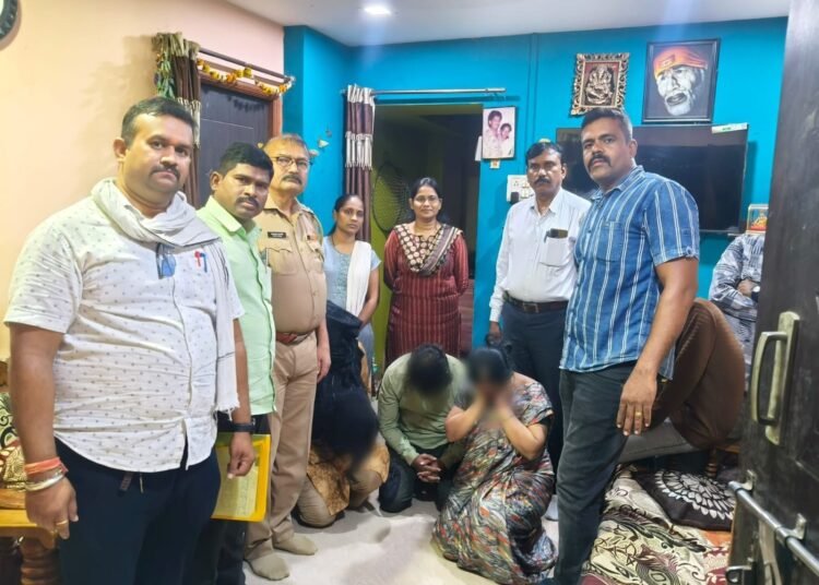 होळी सराफा परिसरात अवैध वेश्या व्यवसायावर पोलिसांचा छापा
