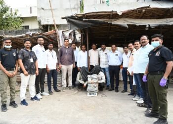 शिवाजीनगर भागात छापा टाकून १.८० लाखांचा गांजा जप्त दोघांना अटक